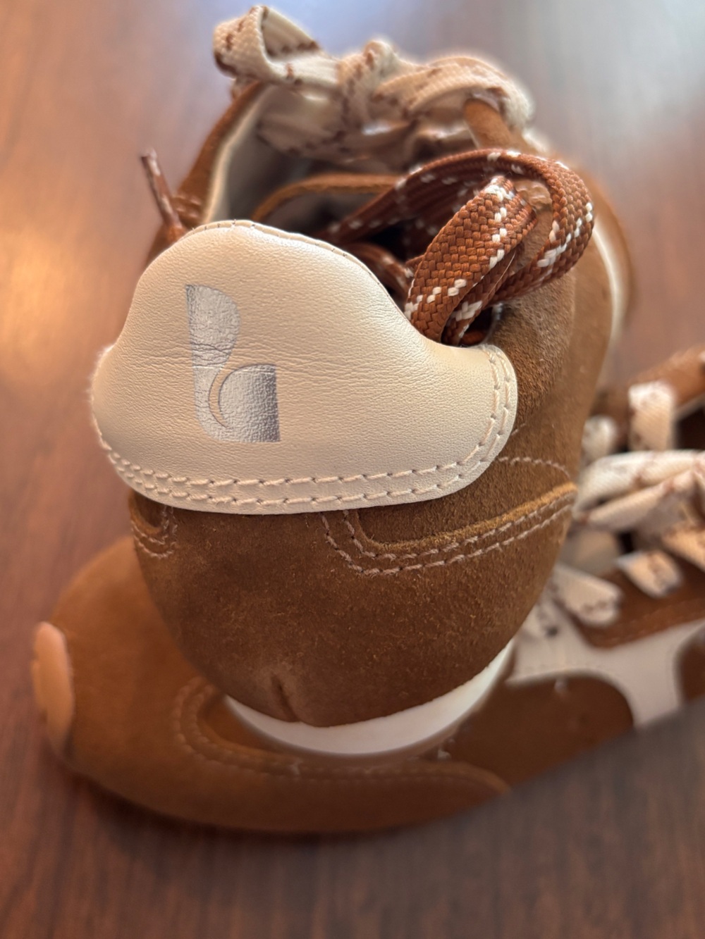 Larroude Stella Brown Suede Sneakers with White Accents size 7.5 - Picture 7 of 11